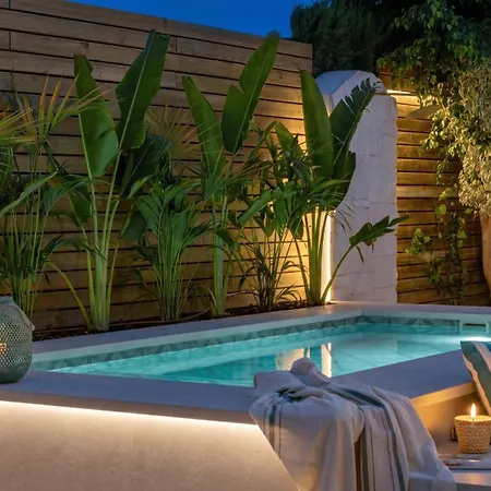 Ferienhaus Vacation I Casa Savia, Private Pool, Bbq, Renovated In 2024, Luxury Ample Interiors, Next To Restaurants, 10min Walk To The Marbella