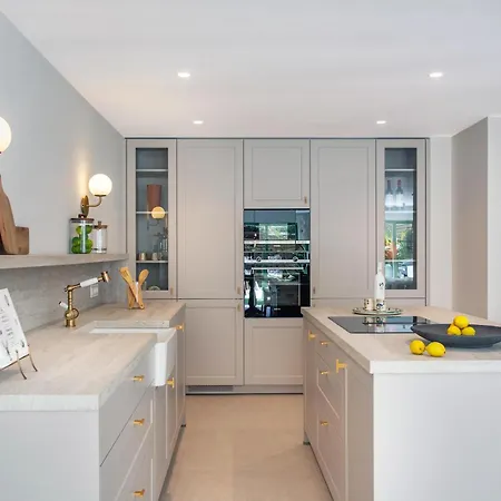 Vacation I Casa Savia, Private Pool, Luxury Interiors, 10min Walk To The Марбелья