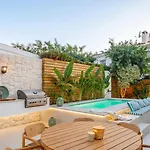 Vacation I Casa Savia, Private Pool, Bbq, Renovated In 2024, Luxury Ample Interiors, Next To Restaurants, 10min Walk To The Hébergement de vacances