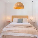 Vacation I Casa Savia, Private Pool, Bbq, Renovated In 2024, Luxury Ample Interiors, Next To Restaurants, 10min Walk To The