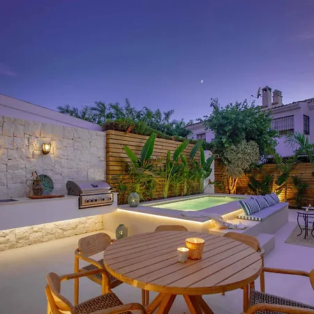 בית נופש Vacation I Casa Savia, Private Heated Pool, Luxury Interiors, 10min Walk To The מארבלה