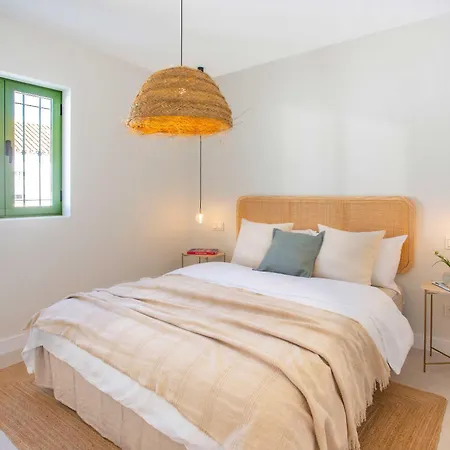 Vacation I Casa Savia, Private Heated Pool, Luxury Interiors, 10min Walk To The בית נופש