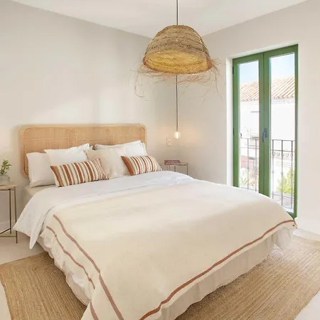 Vacation I Casa Savia, Private Pool, Luxury Interiors, 10min Walk To The