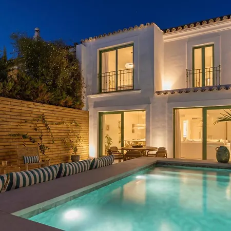 Vacation I Casa Savia, Private Pool, Bbq, Renovated In 2024, Luxury Ample Interiors, Next To Restaurants, 10min Walk To The