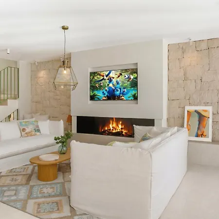 Vacation I Casa Savia, Private Pool, Bbq, Renovated In 2024, Luxury Ample Interiors, Next To Restaurants, 10min Walk To The בית נופש